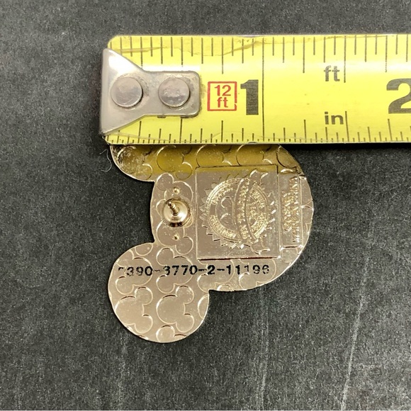 Disney Mickey Ears Santa Pin 2011 - Picture 5 of 13